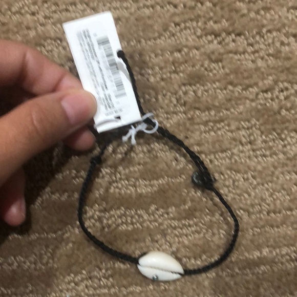 Two New with tags Pura Vida bracelets - Picture 8 of 13